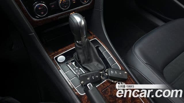 Volkswagen The / новый New Passat B7, 2012 9