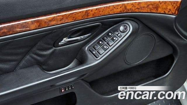 BMW 5시리즈 E39, 1996 17