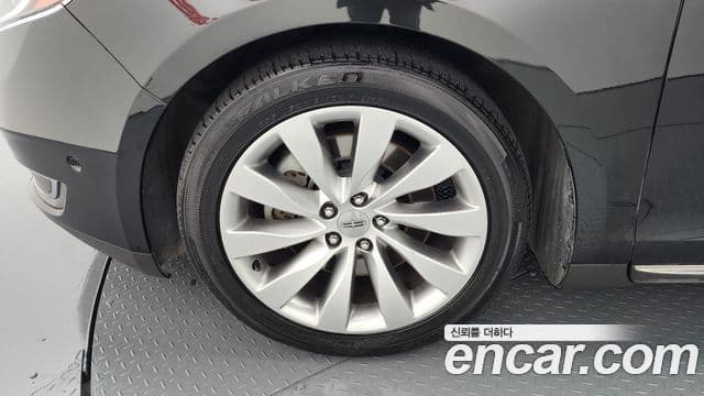 Lincoln New MKS, 2013 все фото