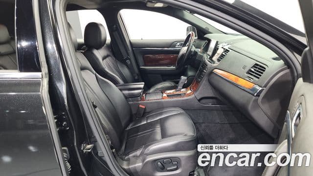 Lincoln New MKS, 2013 11