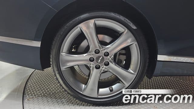 Genesis G80 (RG3) бензин 2.5 турбо AWD, 2022 все фото