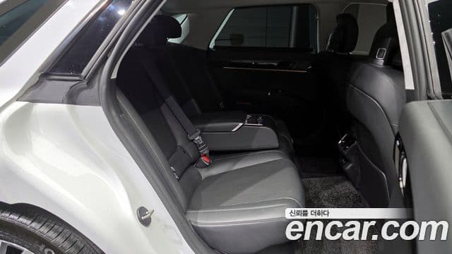 Hyundai Grandeur гибрид (GN7) Calligraphy, 2023 12