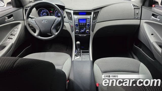 Hyundai YF Sonata Y20 Grand, 2010 7