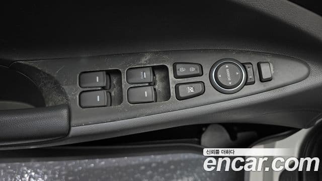 Hyundai YF Sonata Y20 Grand, 2010 17