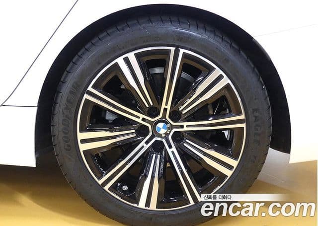 BMW 3시리즈 (G20) 320d Туринг (Touring), 2025 все фото