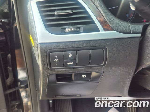 Hyundai Genesis DH Modern, 2016 13