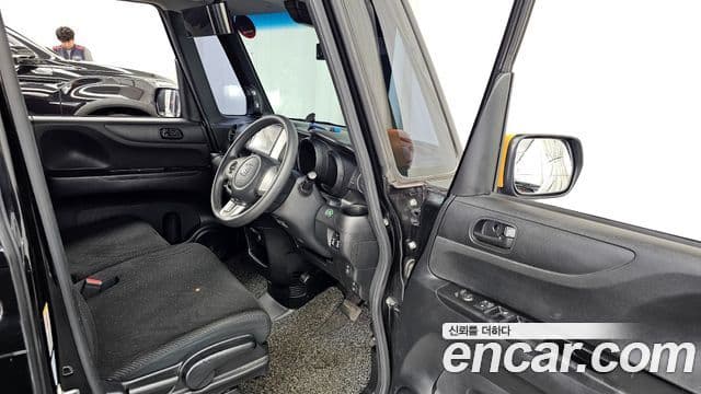 Honda N-BOX, 2015 10