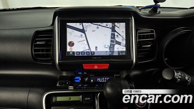 Honda N-BOX, 2015 17