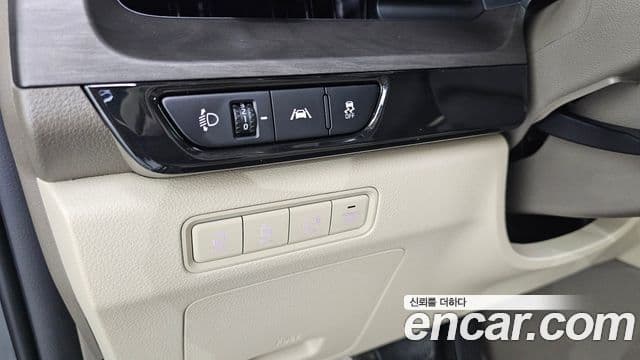 Kia Carnival 4세대 бензин 9인승 High Limousine(компания по спецнадстройкам), 2023 18