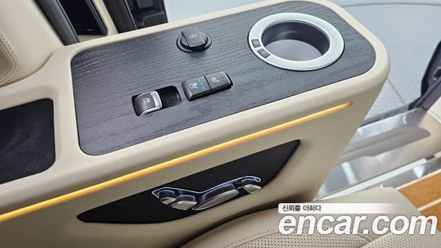 Kia Carnival 4세대 бензин 9인승 High Limousine(компания по спецнадстройкам), 2023 19