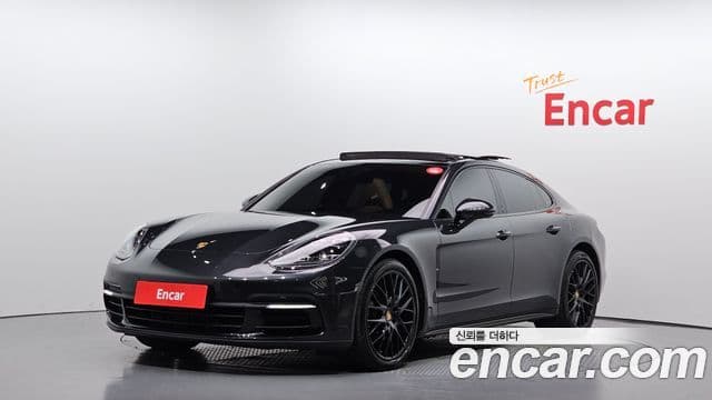 Porsche Panamera (971), 2018 1