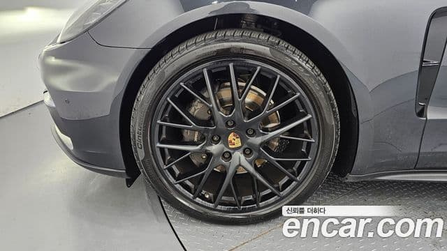 Porsche Panamera (971), 2018 все фото