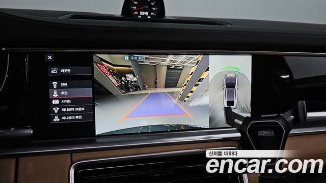 Porsche Panamera (971), 2018 14