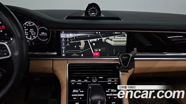 Porsche Panamera (971), 2018 15