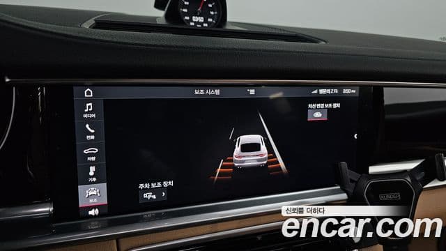 Porsche Panamera (971), 2018 17