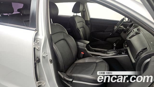 Kia Sportage R топовая версия, 2011 10