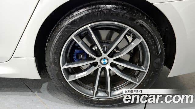 BMW 5시리즈 (G30) 520i M Sport, 2023 все фото