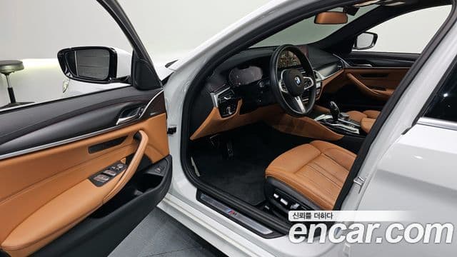 BMW 5시리즈 (G30) 520i M Sport, 2023 10