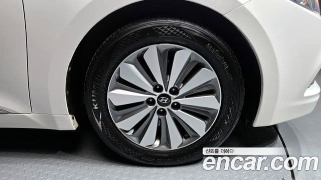 Hyundai Grandeur HG гибрид Premium, 2015 все фото