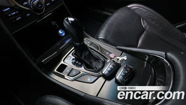 Hyundai Grandeur HG гибрид Premium, 2015 9