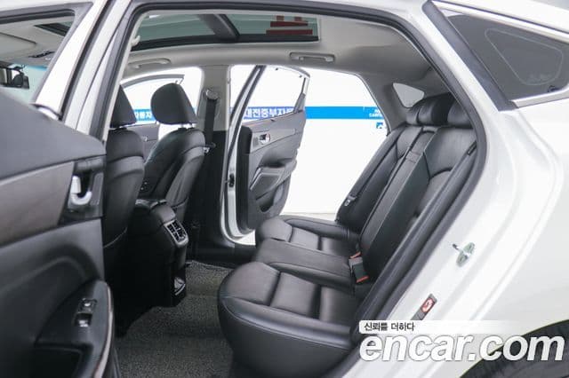 Kia K7 Premier Noblesse, 2020 10