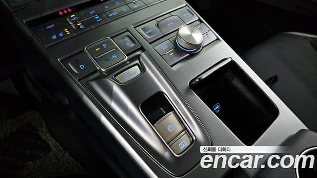 Hyundai NEXO Premium, 2023 9