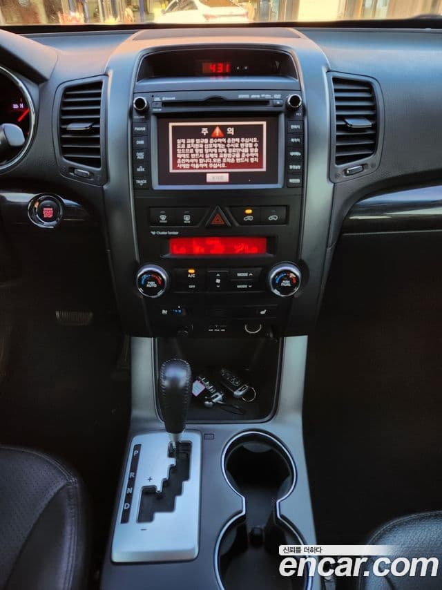 Kia Sorento R топовая версия, 2011 18