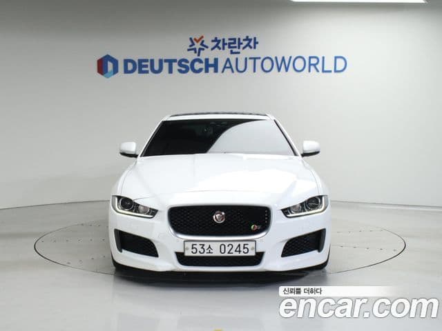 Jaguar XE 3.0 SC S, 2016 3