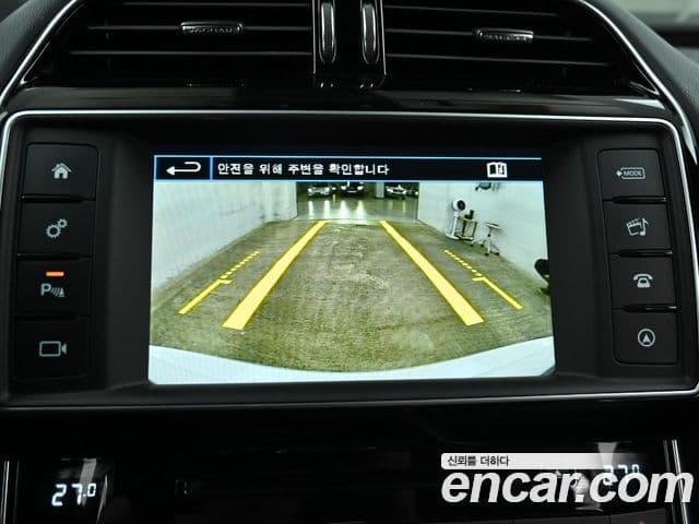 Jaguar XE 3.0 SC S, 2016 15