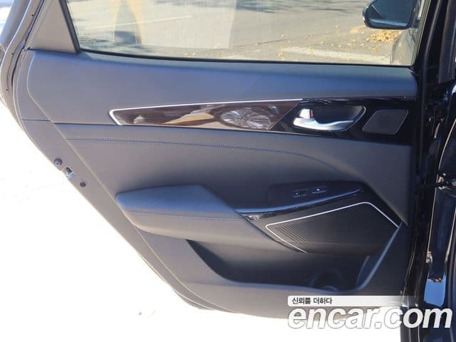 Kia All New K7 гибрид Noblesse, 2018 13