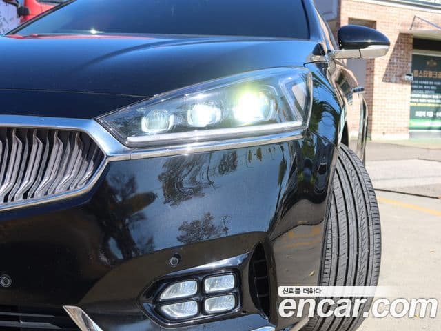 Kia All New K7 гибрид Noblesse, 2018 17