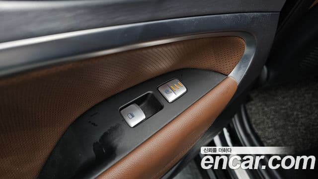 Genesis G70 Supreme, 2018 19