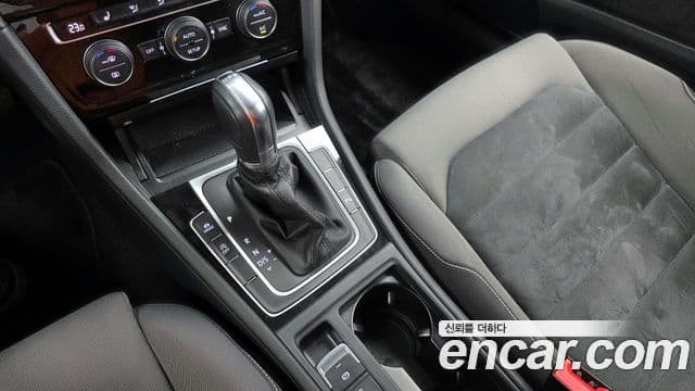 Volkswagen Гольф 7세대, 2014 9