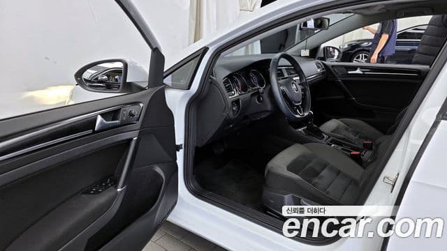 Volkswagen Гольф 7세대, 2014 10