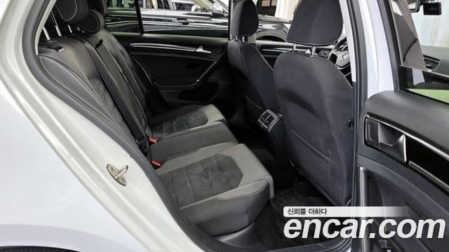 Volkswagen Гольф 7세대, 2014 12