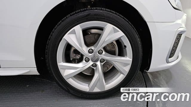 Audi A4 (B9) Premium, 2020 все фото