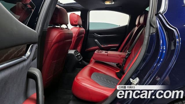 Maserati 기블리 3세대, 2019 12