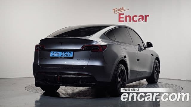 Tesla модель Y Long Range AWD, 2024 2