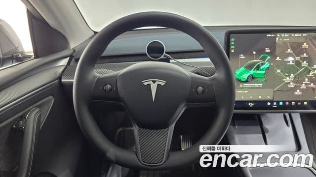 Tesla модель Y Long Range AWD, 2024 13