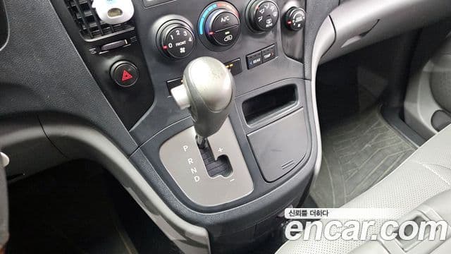 Hyundai Grand Starex CVX Deluxe, 2014 9