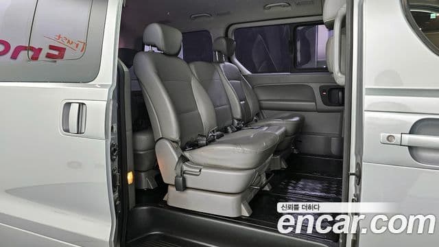 Hyundai Grand Starex CVX Deluxe, 2014 13