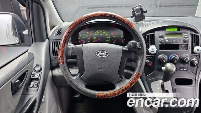 Hyundai Grand Starex CVX Deluxe, 2014 14