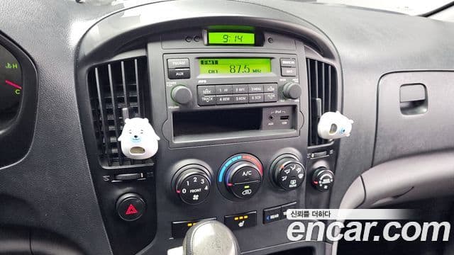 Hyundai Grand Starex CVX Deluxe, 2014 15