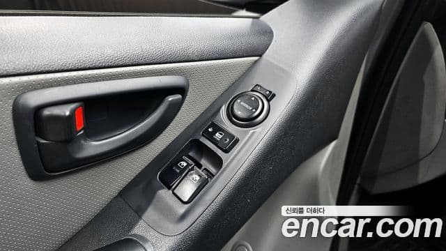 Hyundai Grand Starex CVX Deluxe, 2014 16