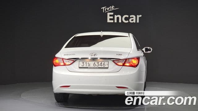 Hyundai YF Sonata Y20 World Cup Special Edition, 2011 4