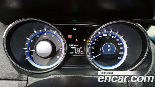 Hyundai YF Sonata Y20 World Cup Special Edition, 2011 8