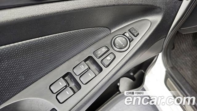 Hyundai YF Sonata Y20 World Cup Special Edition, 2011 17