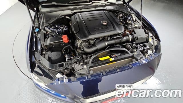 Jaguar XE 20d R스포츠, 2016 6