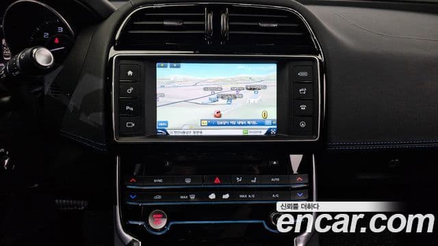 Jaguar XE 20d R스포츠, 2016 16