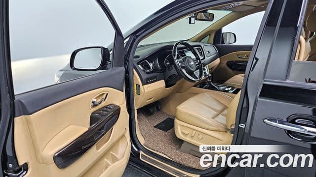 Kia All New Carnival President, 2017 10